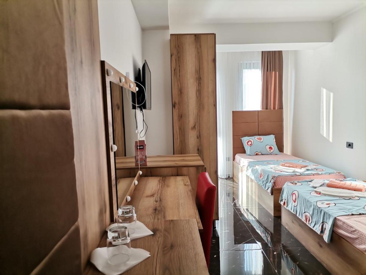 Hotel Ema Tetovo Ngoại thất bức ảnh